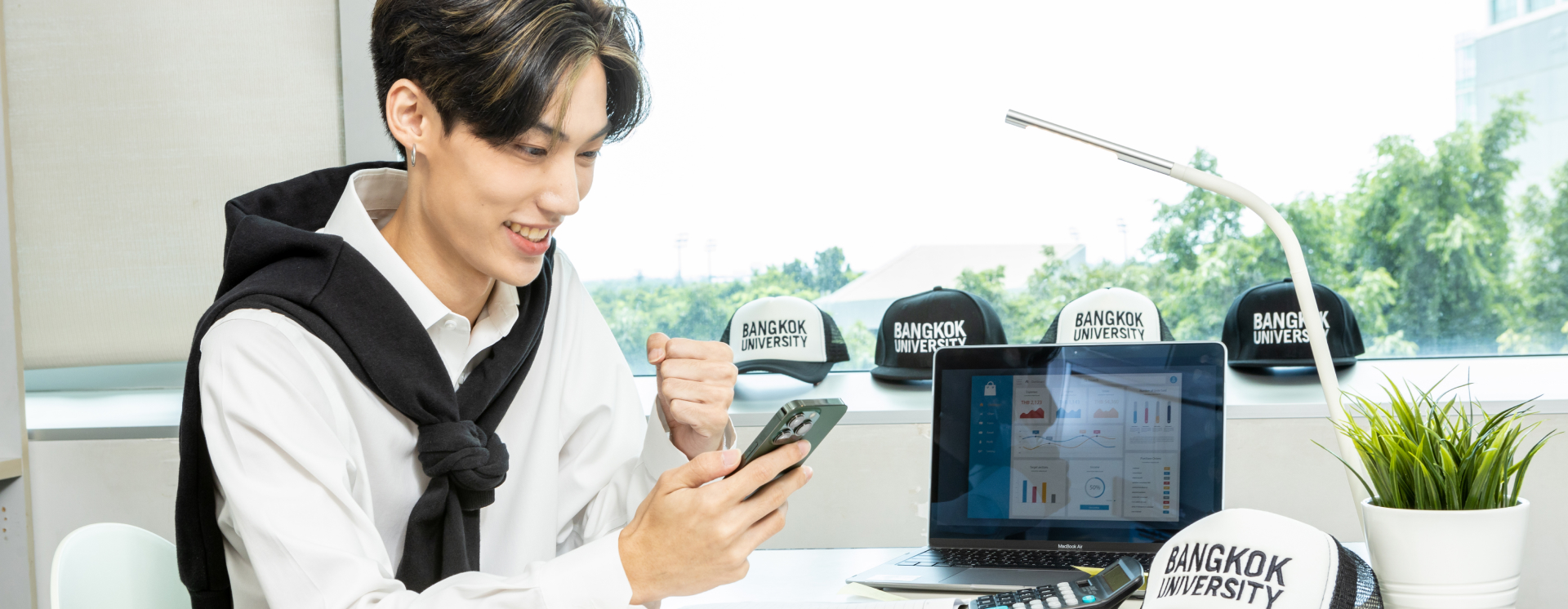 สาขาวิชาการจัดการโลจิสติกส์และโซ่อุปทาน มุ่งเน้นดิจิทัลคอมเมิร์ซโลจิสติกส์