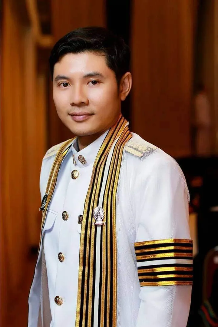 คุณยุทธศักดิ์ ดีอร่าม