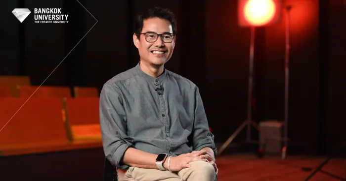 Real Professional Faculty Member Who Truly Practices and Produces Work at the International Level