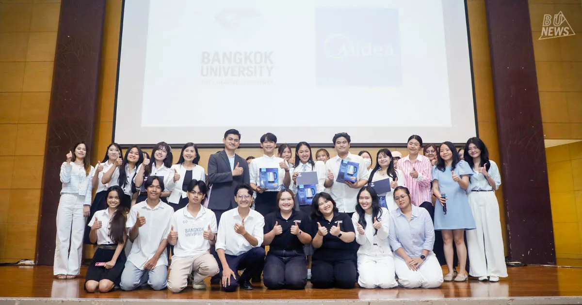 School of Business Administration signed a Memorandum of Understanding (MoU) with Midea Products (Thailand) Co., Ltd. to promote practical learning and create opportunities for students to develop skills for the real business world. The signing ceremony was attended by Dr.Krairoek Pinkaeo, Dean, School of Business Administration; Asst. Prof.Dr.Nisit Manotungvorapun, Associate Dean, School of Business Administration; and Dr.Kittipoom Supamontri, Director, Digital Marketing Program, alongside Khun Priska Nana, HR Manager, and Khun Wiwatchai Siritawon, Marketing Manager of Midea Products (Thailand) Co., Ltd.