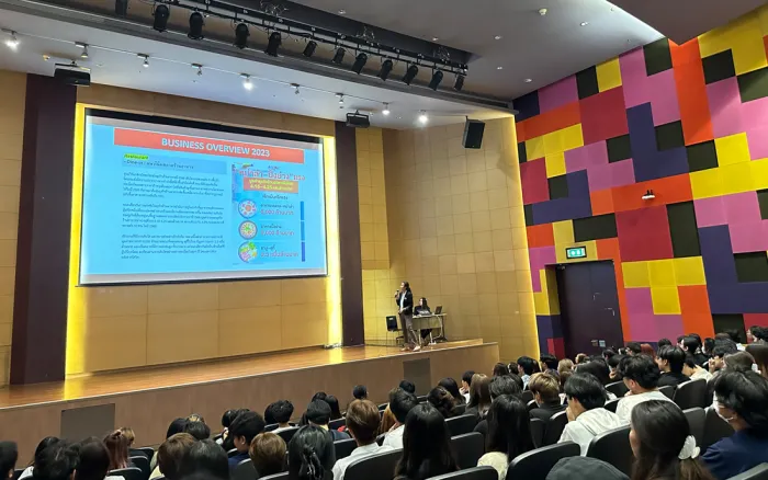 ภาควิชาการจัดการ คณะบริหารธุรกิจ ร่วมมือ บริษัท ซูกิซิ อินเตอร์กรุ๊ป จำกัดเปิดโจทย์ Sukishi Korean Charcoal Grill พัฒนาผลิตภัณฑ์ใหม่โดยใช้วัตถุดิบท้องถิ่นเพื่อสร้างสรรค์เมนูอาหารเกาหลีที่จัดจำหน่ายภายในร้านแบบ Ready to Eat