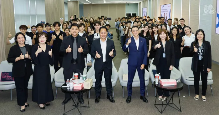 BBA Bangkok University International Students Gain In-Depth Knowledge from Bank of Singapore Senior Executives