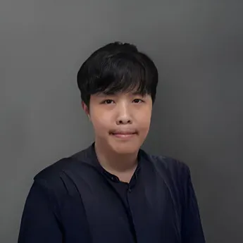 คุณสิทธิกร ลิ่มทวีส่ง