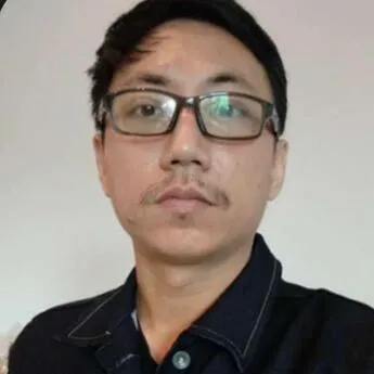 คุณอานนท์ ทองเต็ม