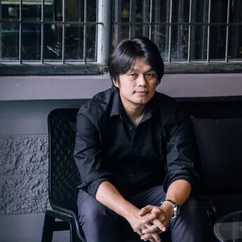 คุณศรุต ทับลอย